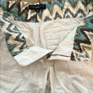 Sanctuary Cream shorts with Patterned Waistband